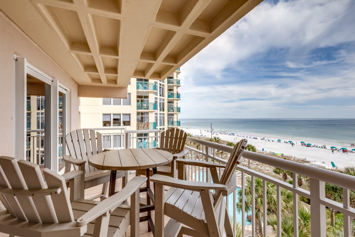 Destin Towers 51 Remodeled Beachfront Bluewater Rentals
