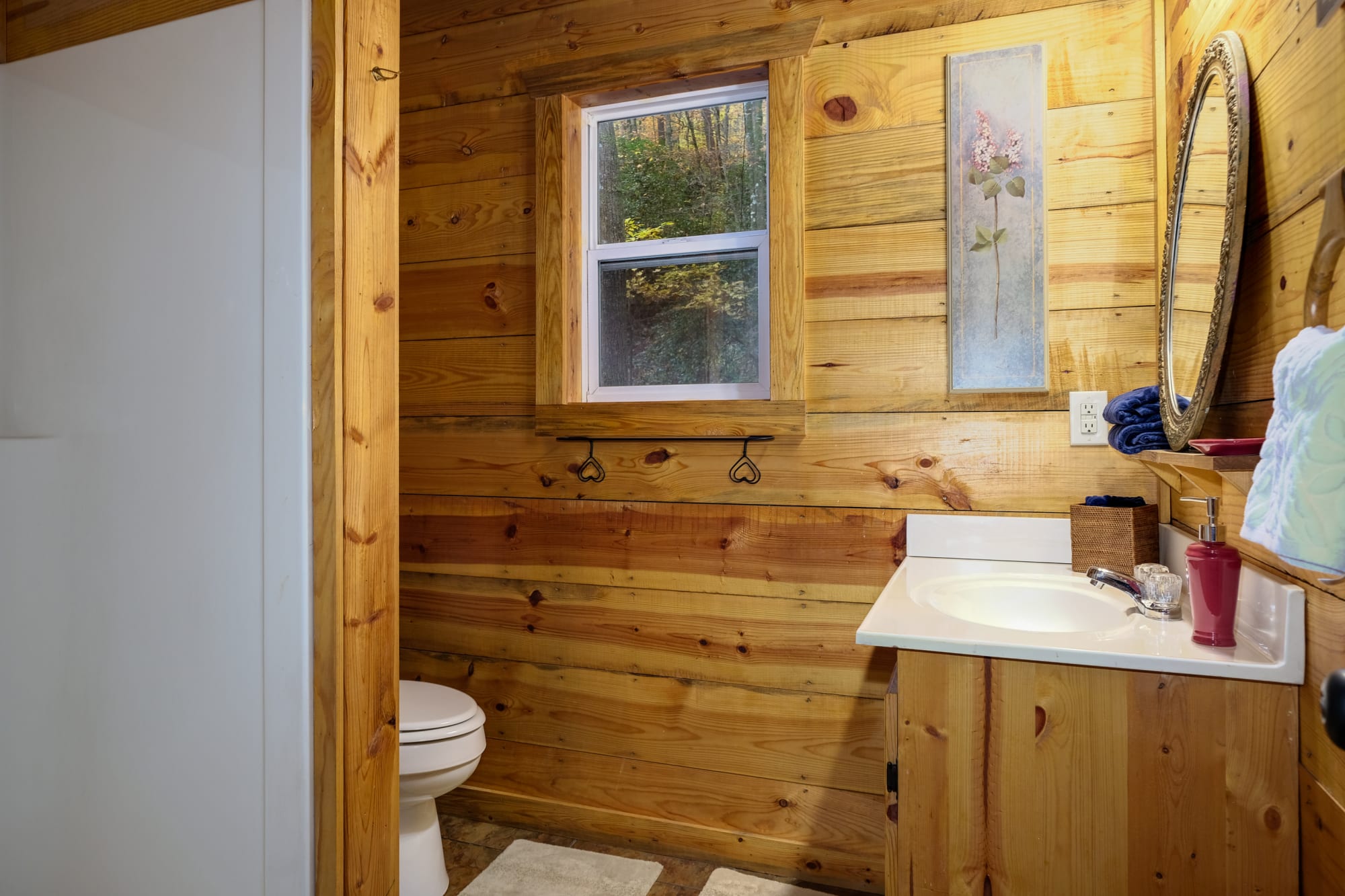 Cabins In Helen Ga | Book Bear Creek Lodge and Cabins in Helen Ga